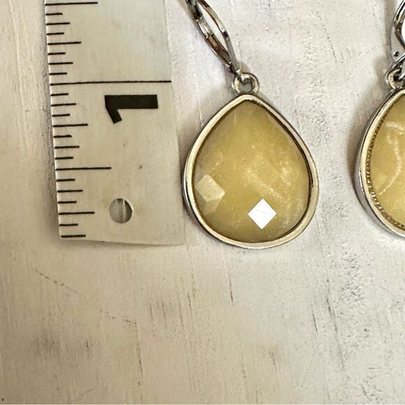 Yellow silver tone drop earrings - Picture 3 of 5